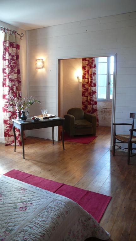 Chambres D'Hotes Logis De L'Astree Saint-Bris-des-Bois Ngoại thất bức ảnh