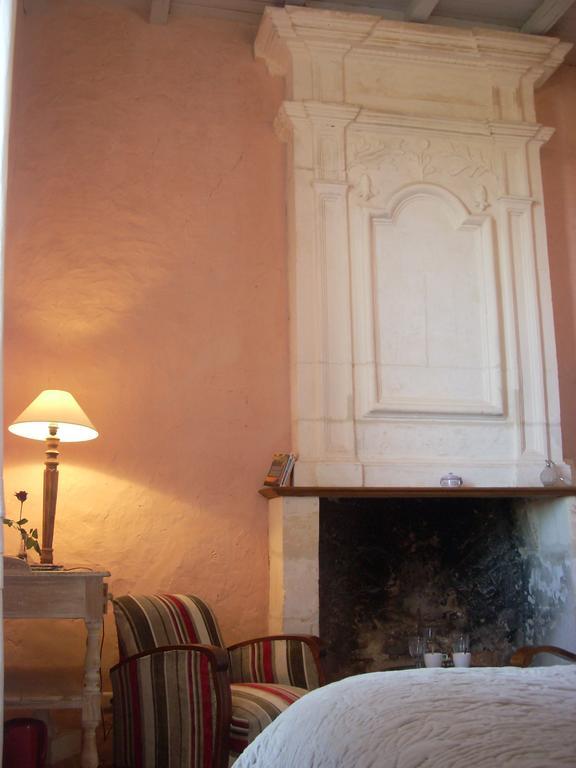 Chambres D'Hotes Logis De L'Astree Saint-Bris-des-Bois Ngoại thất bức ảnh