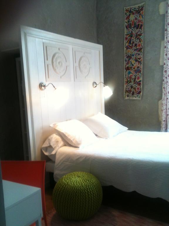 Chambres D'Hotes Logis De L'Astree Saint-Bris-des-Bois Phòng bức ảnh