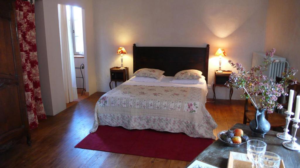 Chambres D'Hotes Logis De L'Astree Saint-Bris-des-Bois Phòng bức ảnh